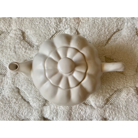 Rae Dunn TEA Fall Pumpkin Teapot - Picture 2 of 4